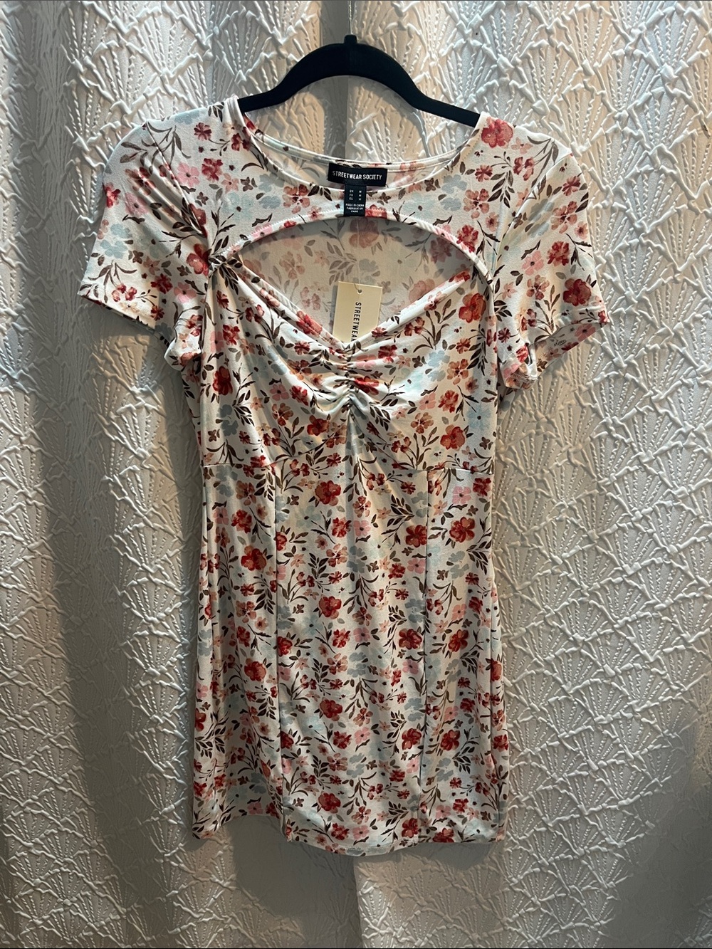 NWT Floral Cutout Short Sleeve Dress